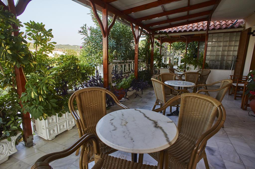 Angela Apartments Kokkari Exterior photo